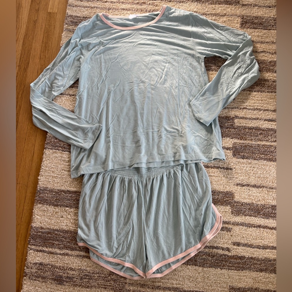 Lake Elegant Light Blue Pajama Set